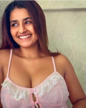 vizag girls available only hand cash