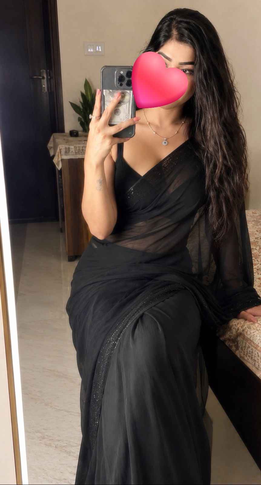 Sex girls for house party available in visakhapatnam 